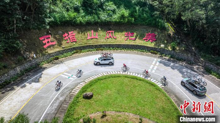 47岁麦德林老将披黄之势再夺绿衫，成就环海南岛